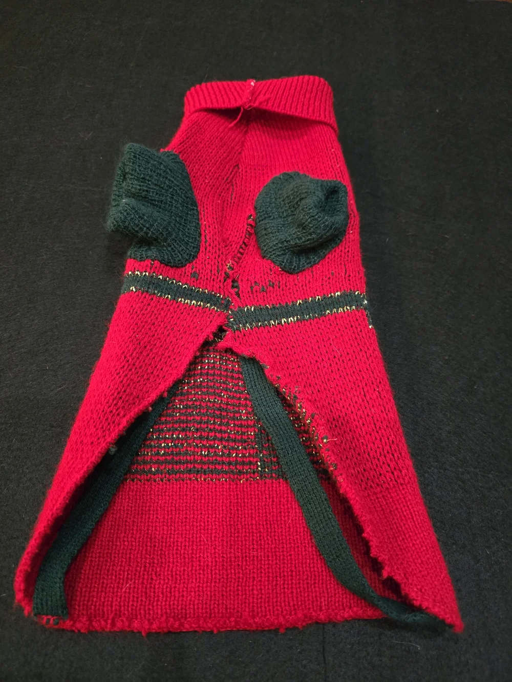 Red Knit Dog Holiday Sweater with Green/Gold Bow #687